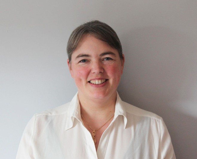 Headshot of Prof. Amy jayne